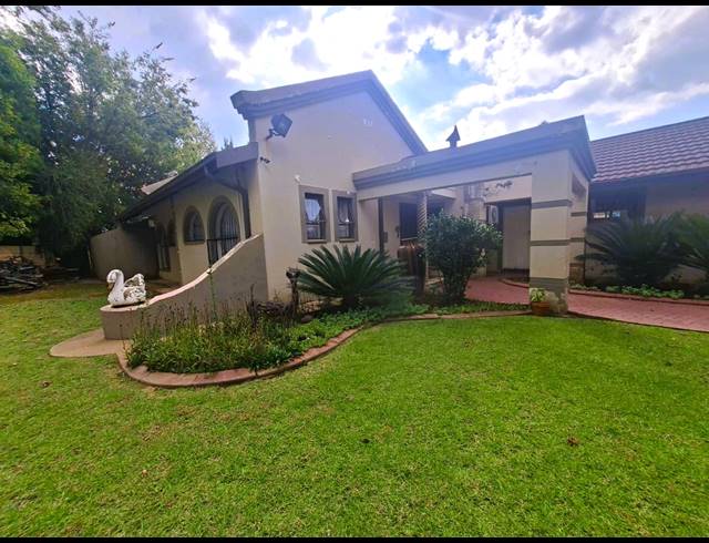 4 BEDROOM HOUSE FOR SALE IN ARCON PARK
